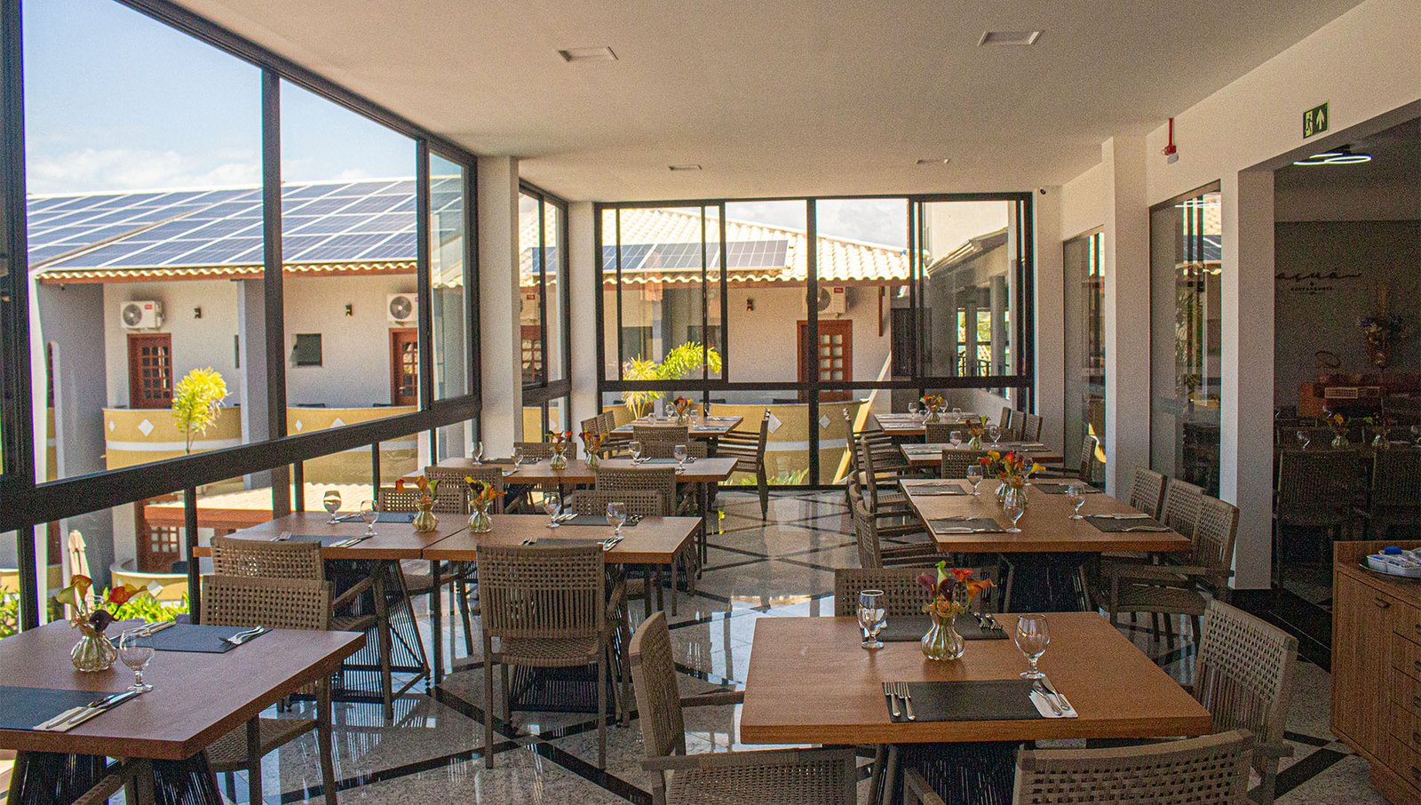 Terraço do restaurante Caçuá para petiscos e drinks